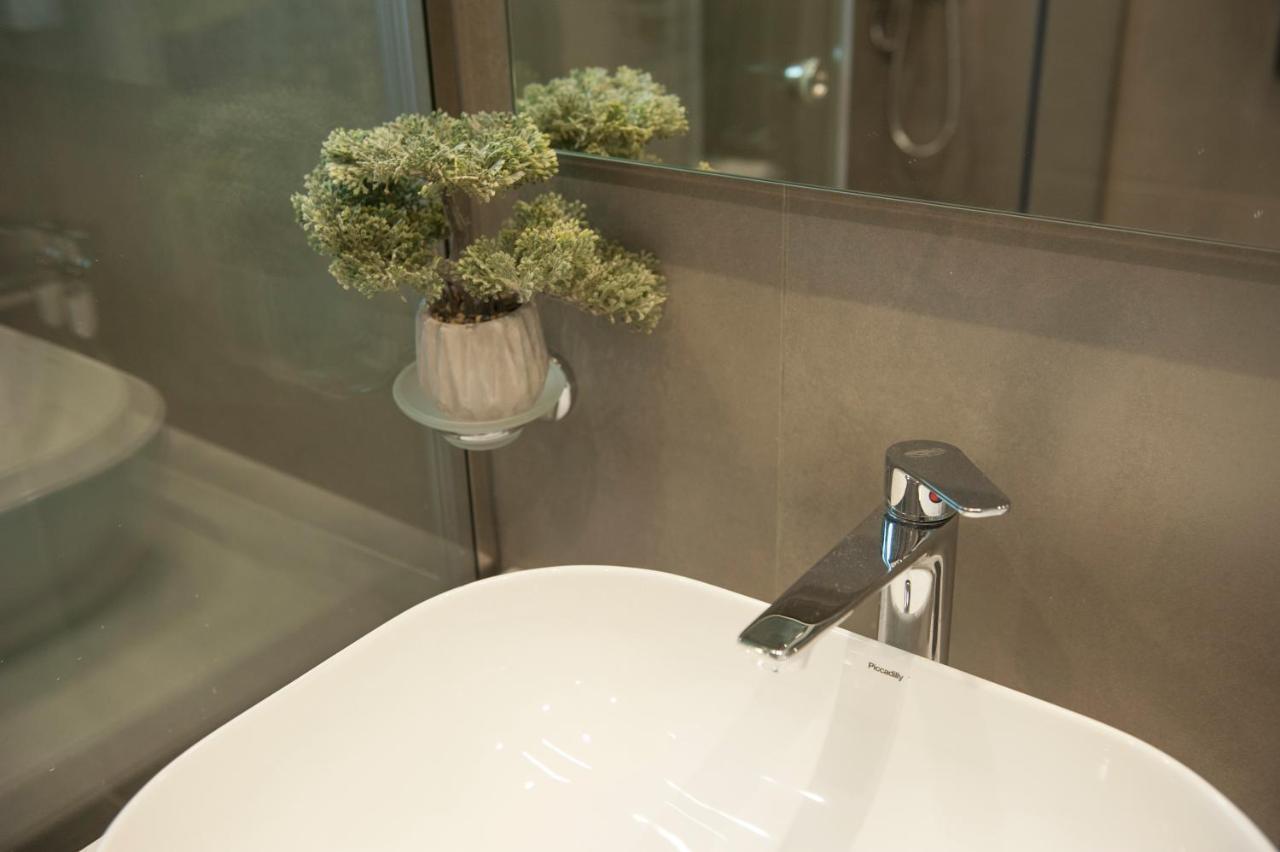 Olympia Luxury Apartment In Marousi 아테네 외부 사진